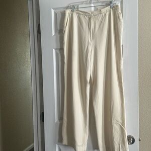 Casual corner, dress pants and greet condition
